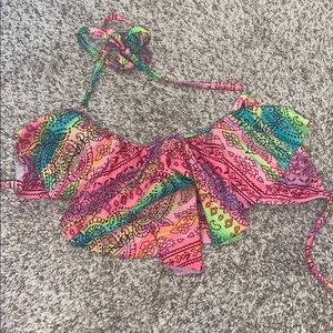 Flounce bikini top